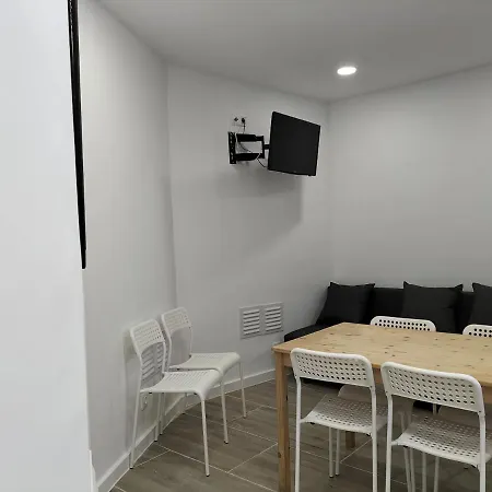 Апартаменти Retreat With View Of Tagus River