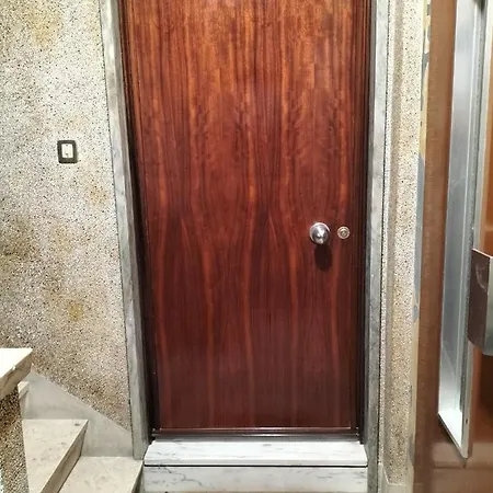 Апартаменти Retreat With View Of Tagus River