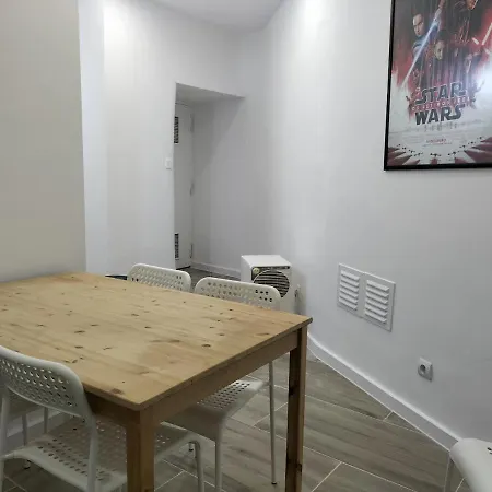 Retreat With View Of Tagus River Апартаменти Лісабон